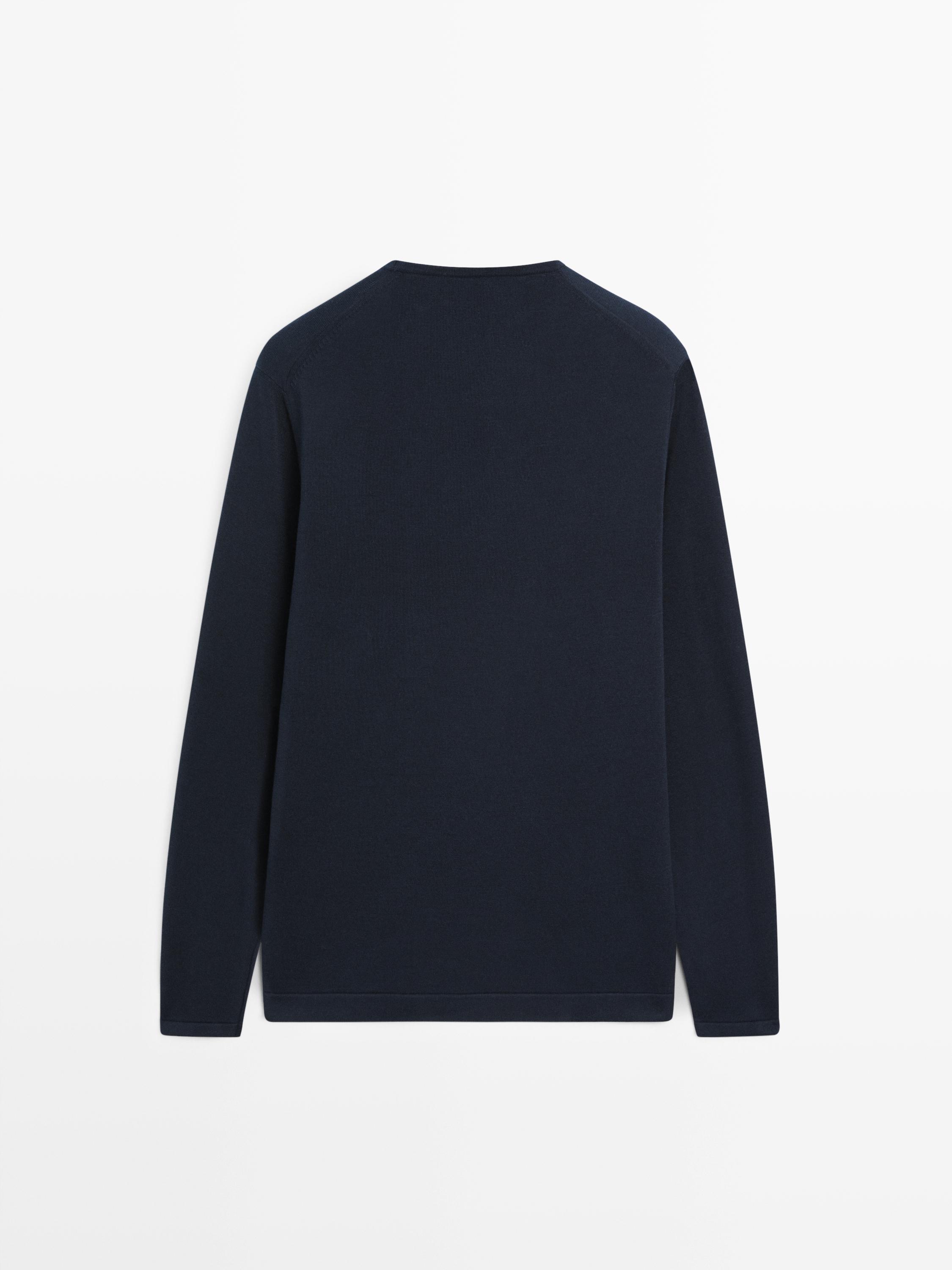 Knit 100% cotton crew neck sweater